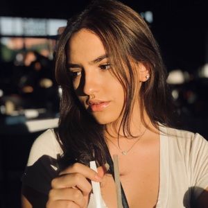 Meet your Posher, Mia